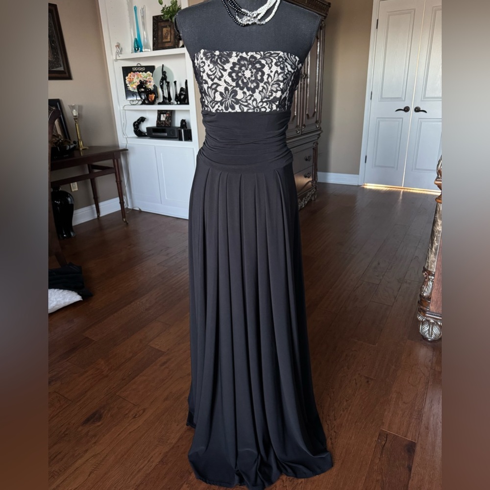 Y2K Scott McClintock Strapless Black Floral Lace Gown‎
